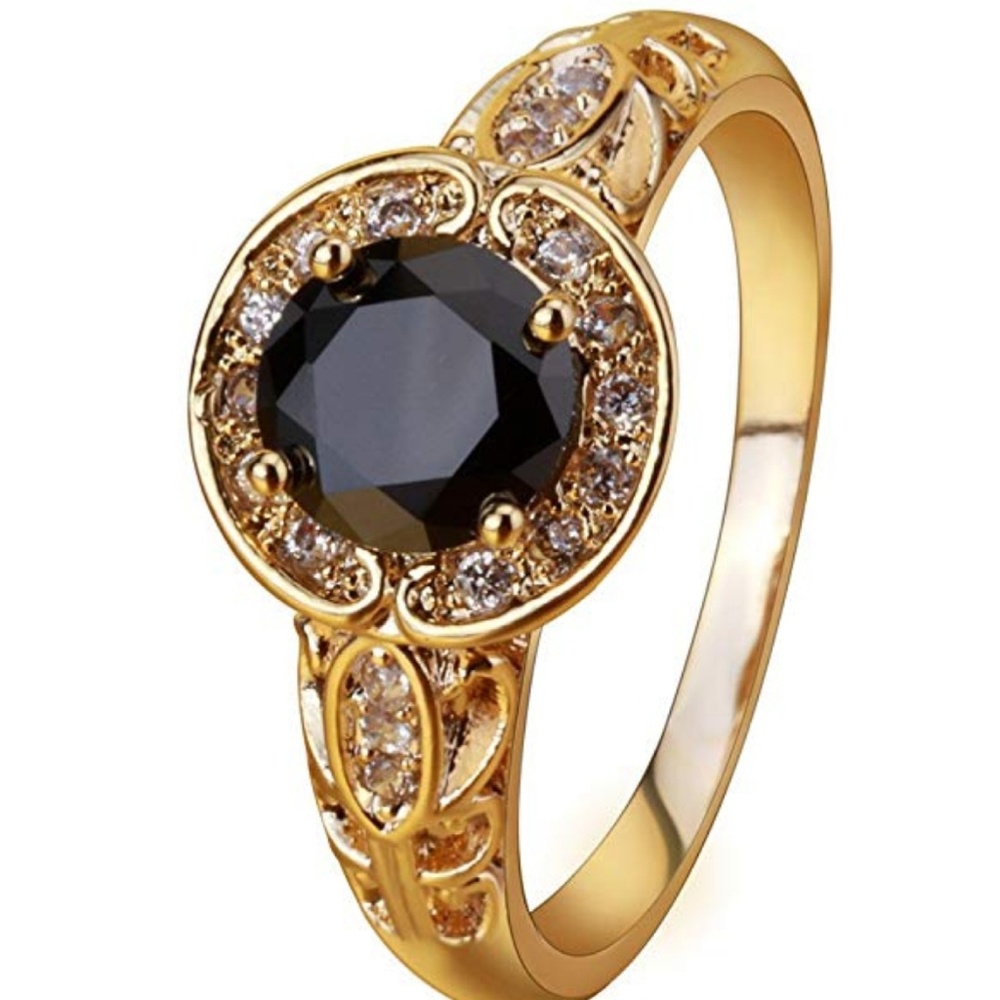 Ring, Gold Plated Leaves Round Cut